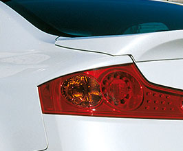 INGS1 LX-SPORT Rear Taillamp Eye Lids (FRP) for Infiniti Skyline V35