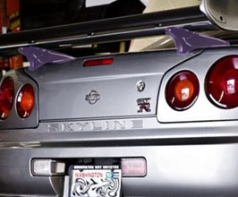 Do-Luck Low Mount Rear Wing Stays (Carbon Fiber) for Nissan Skyline BNR34