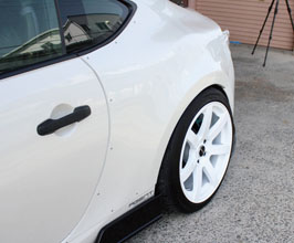 ORIGIN Labo Rear 25mm Wide Over Fenders (FRP) for Toyota 86 ZN6