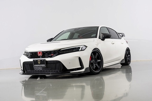 AIMGAIN Sport Demo Car - Carbon Fiber
