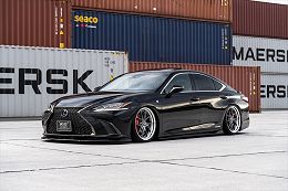 Lexus ES300h F Sport 2019