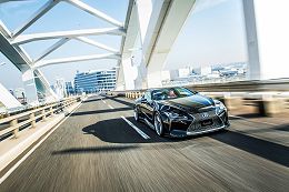 Lexus LC500h 2018