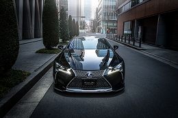 Lexus LC500h 2018