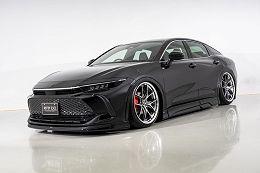 Toyota Crown Crossover  2022