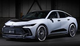 Toyota Crown Crossover RS 2023